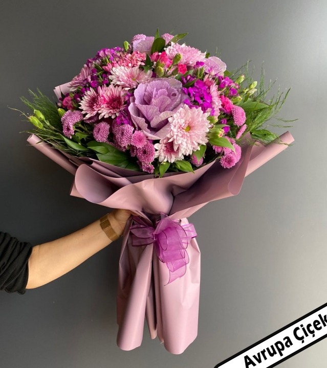 pembe-lila-kir-cicekleri-buketi